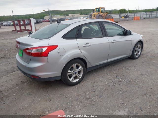 Photo 3 VIN: 1FADP3F28EL305393 - FORD FOCUS 