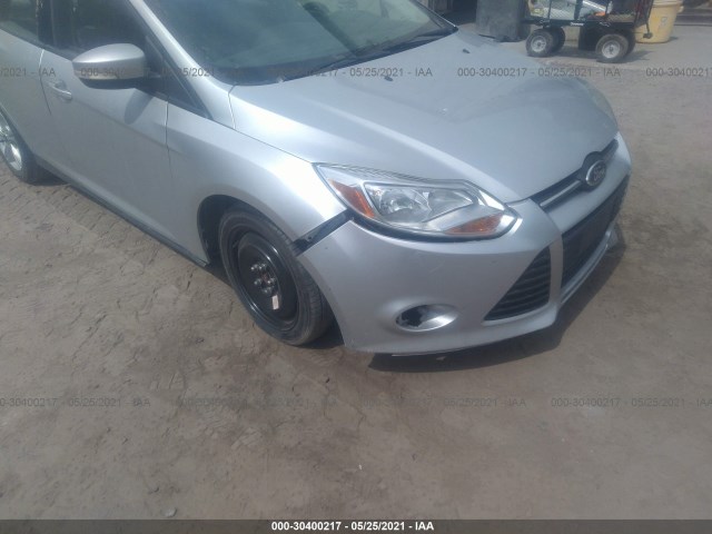 Photo 5 VIN: 1FADP3F28EL307421 - FORD FOCUS 