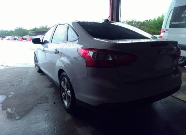 Photo 2 VIN: 1FADP3F28EL362449 - FORD FOCUS 