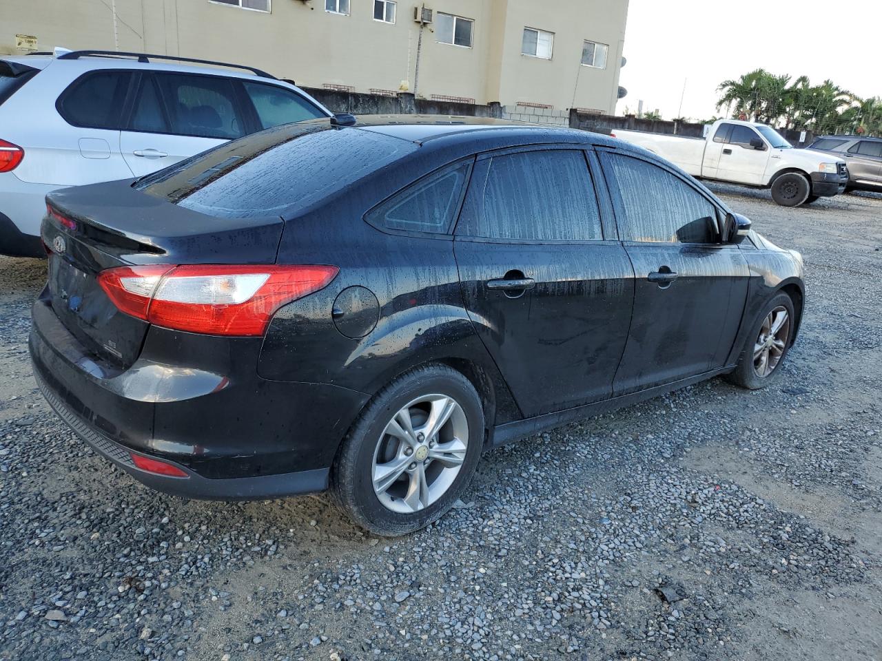 Photo 2 VIN: 1FADP3F28EL389280 - FORD FOCUS 