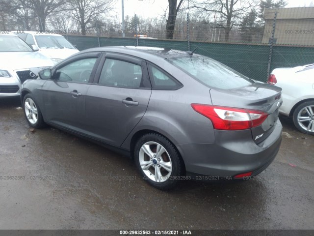 Photo 2 VIN: 1FADP3F28EL417353 - FORD FOCUS 