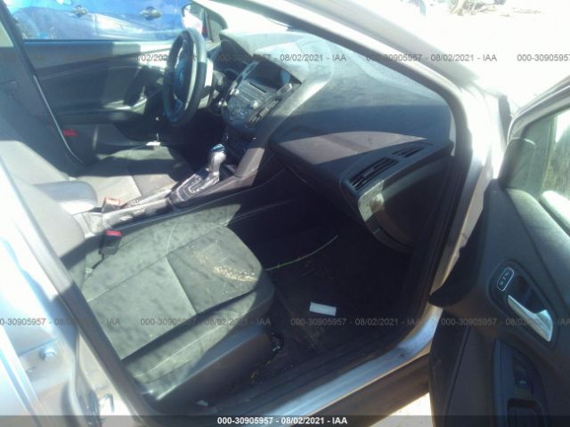 Photo 4 VIN: 1FADP3F28GL243349 - FORD FOCUS 