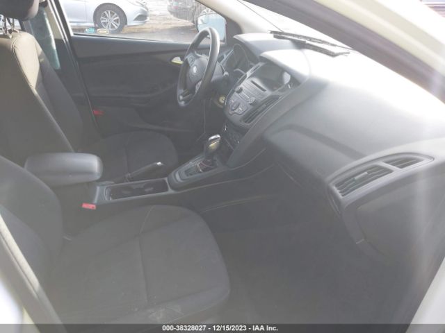 Photo 4 VIN: 1FADP3F28GL262189 - FORD FOCUS 