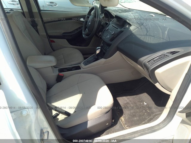 Photo 4 VIN: 1FADP3F28GL291191 - FORD FOCUS 