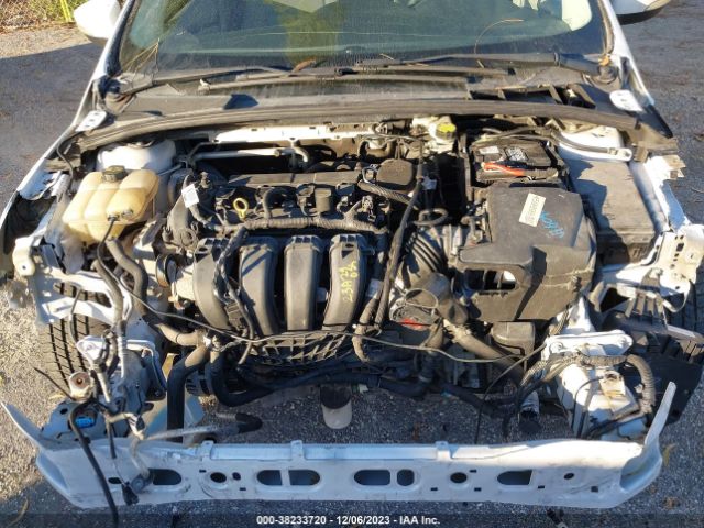 Photo 9 VIN: 1FADP3F28GL306739 - FORD FOCUS 