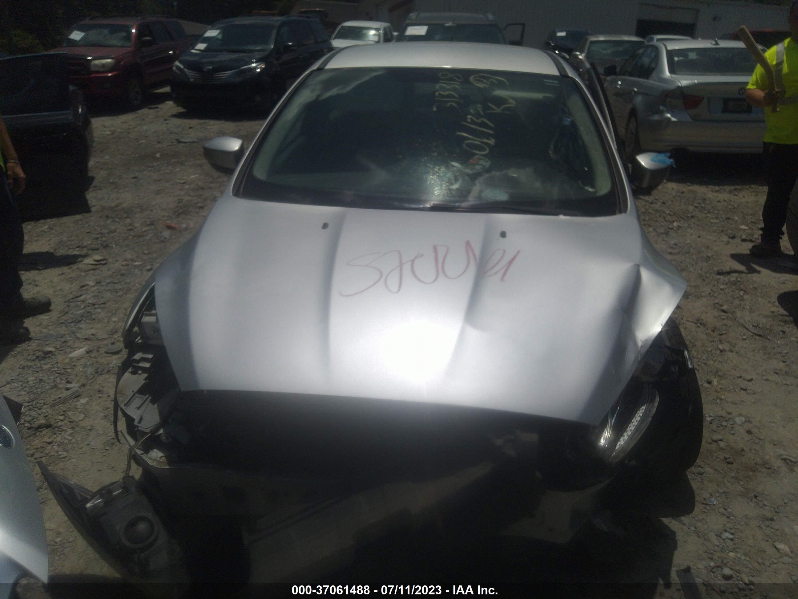 Photo 9 VIN: 1FADP3F28GL313318 - FORD FOCUS 