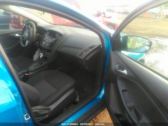 Photo 4 VIN: 1FADP3F28GL324187 - FORD FOCUS 