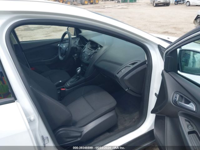 Photo 4 VIN: 1FADP3F28GL392442 - FORD FOCUS 