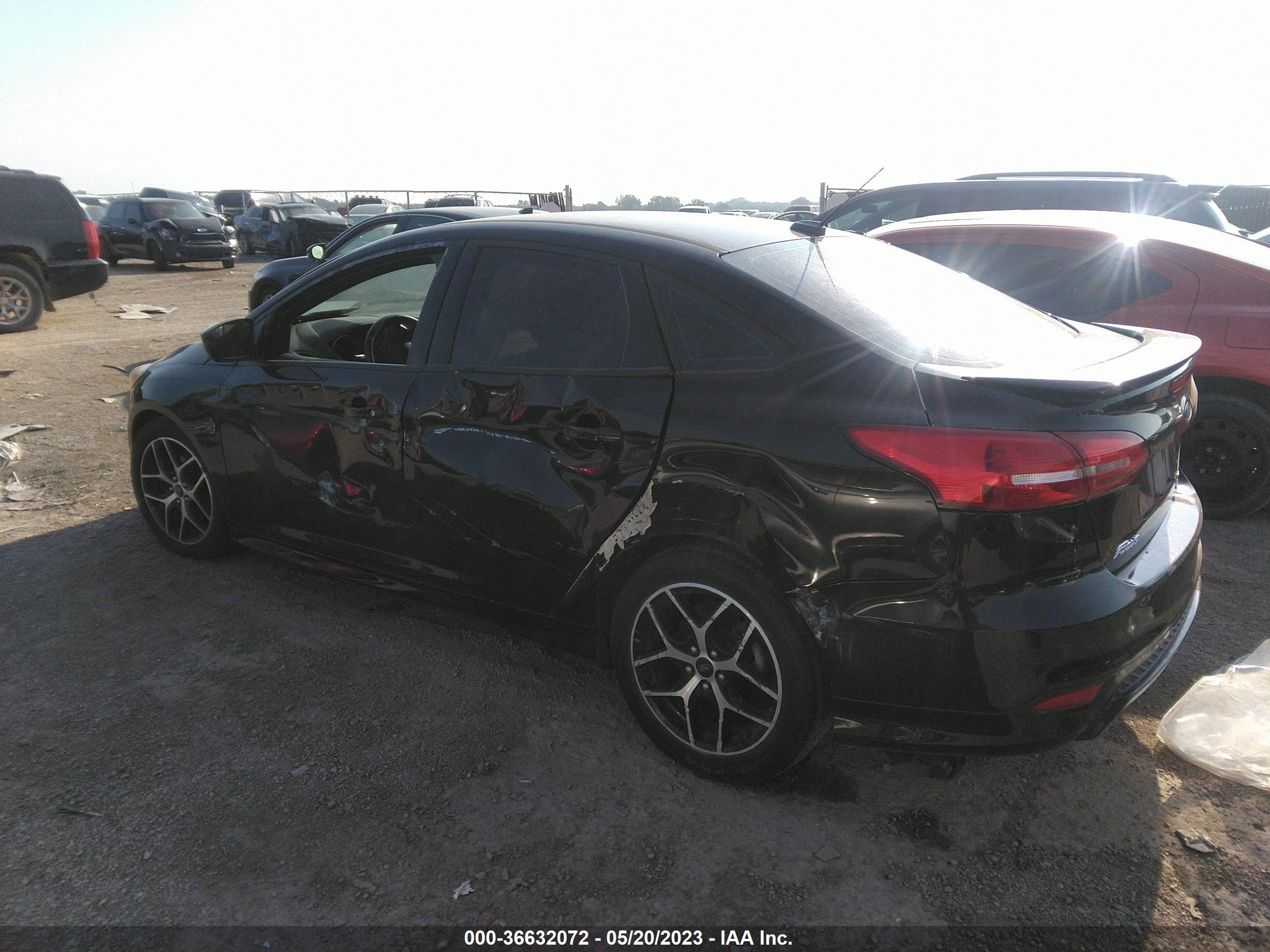 Photo 2 VIN: 1FADP3F28GL404475 - FORD FOCUS 