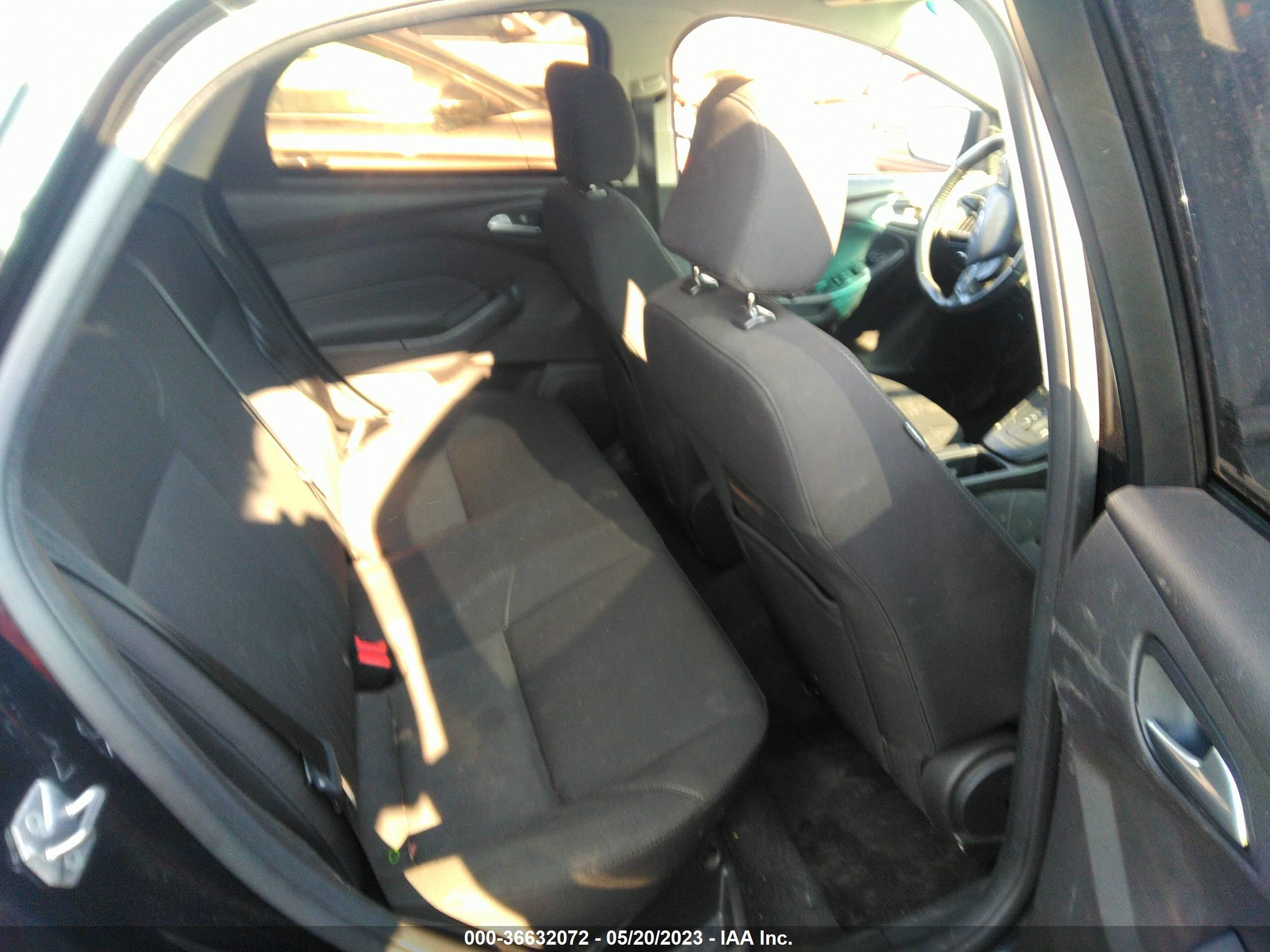 Photo 7 VIN: 1FADP3F28GL404475 - FORD FOCUS 