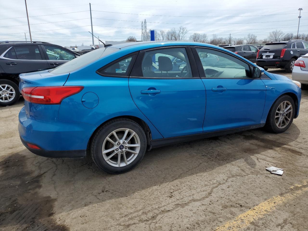 Photo 2 VIN: 1FADP3F28HL229405 - FORD FOCUS 