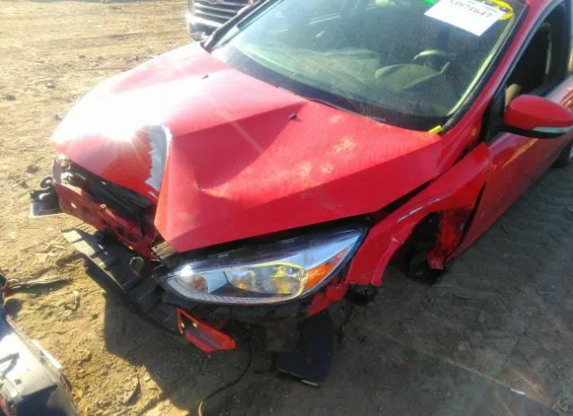 Photo 5 VIN: 1FADP3F28HL246513 - FORD FOCUS 