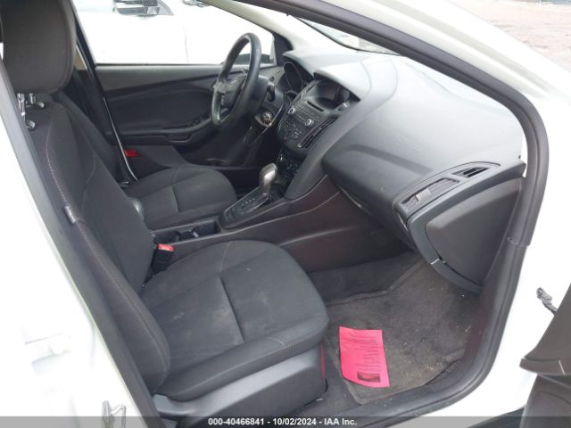 Photo 4 VIN: 1FADP3F28HL269984 - FORD FOCUS 