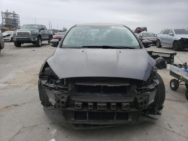 Photo 4 VIN: 1FADP3F28HL304832 - FORD FOCUS 