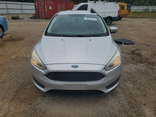 Photo 4 VIN: 1FADP3F28HL315426 - FORD FOCUS SE 