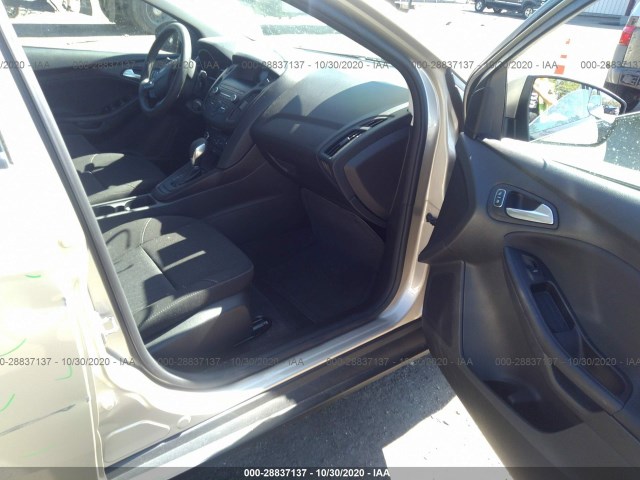 Photo 4 VIN: 1FADP3F28JL248882 - FORD FOCUS 