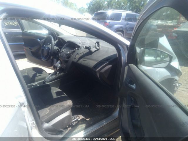 Photo 4 VIN: 1FADP3F28JL322432 - FORD FOCUS 