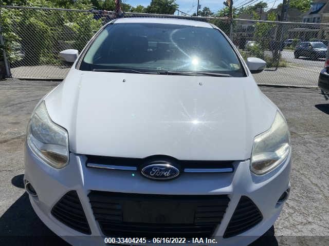 Photo 5 VIN: 1FADP3F29DL117433 - FORD FOCUS 