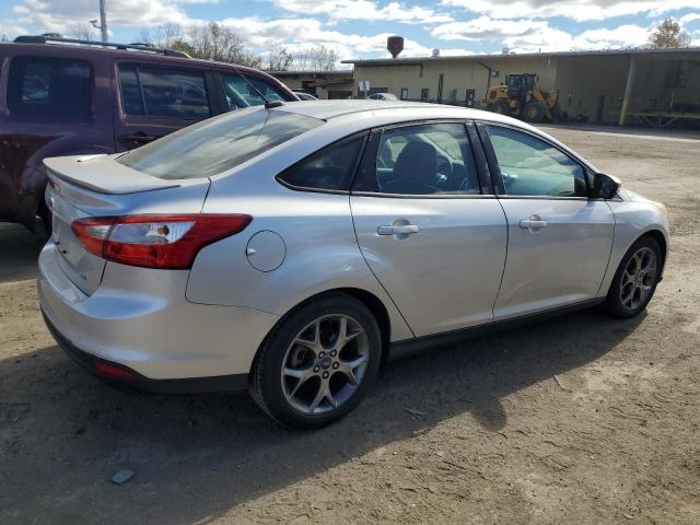 Photo 2 VIN: 1FADP3F29DL124804 - FORD FOCUS SE 