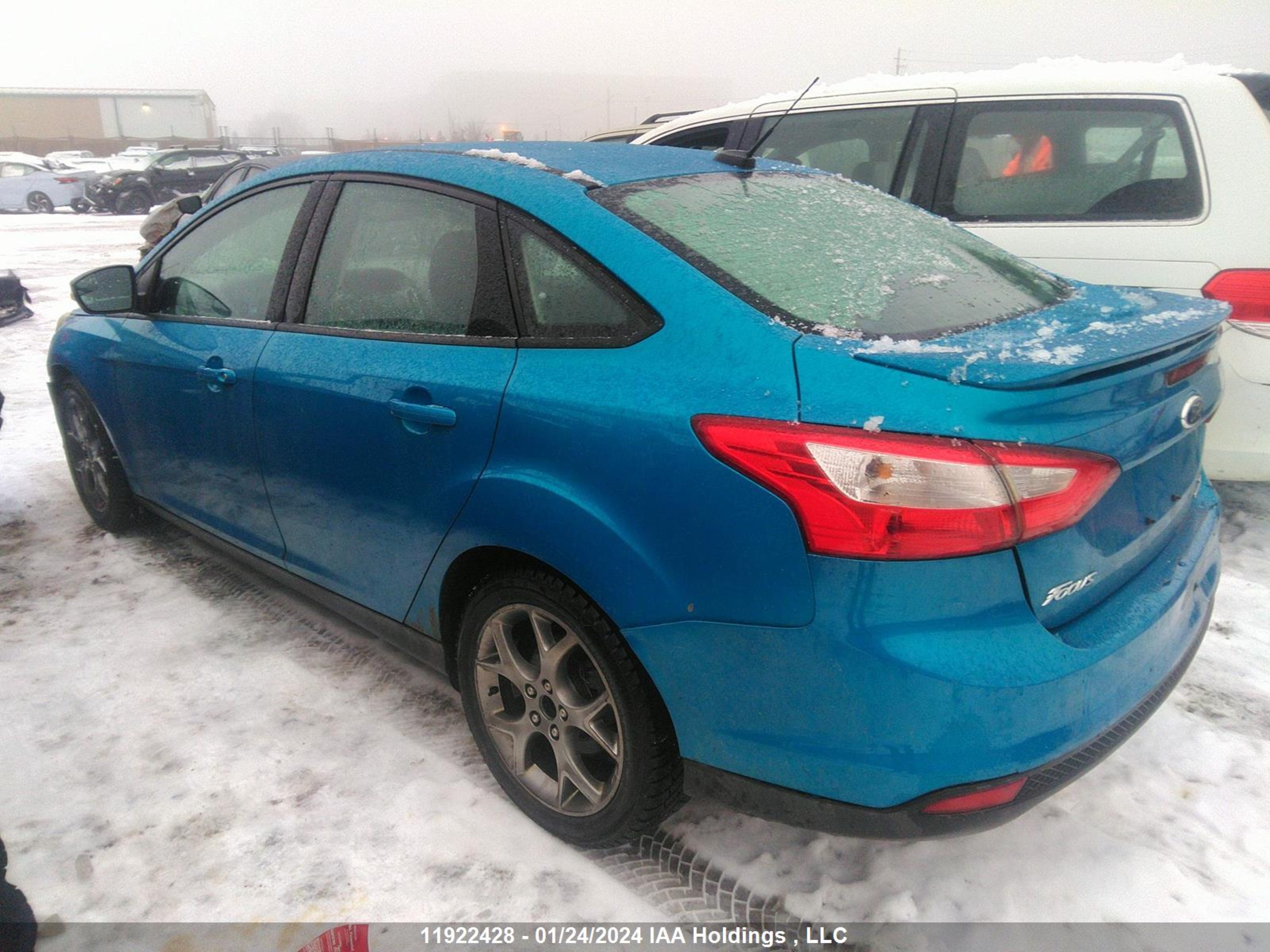 Photo 2 VIN: 1FADP3F29DL128349 - FORD FOCUS 