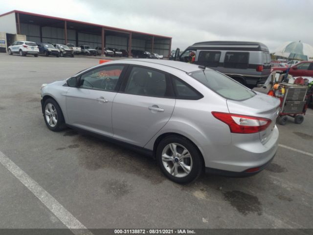 Photo 2 VIN: 1FADP3F29DL155485 - FORD FOCUS 