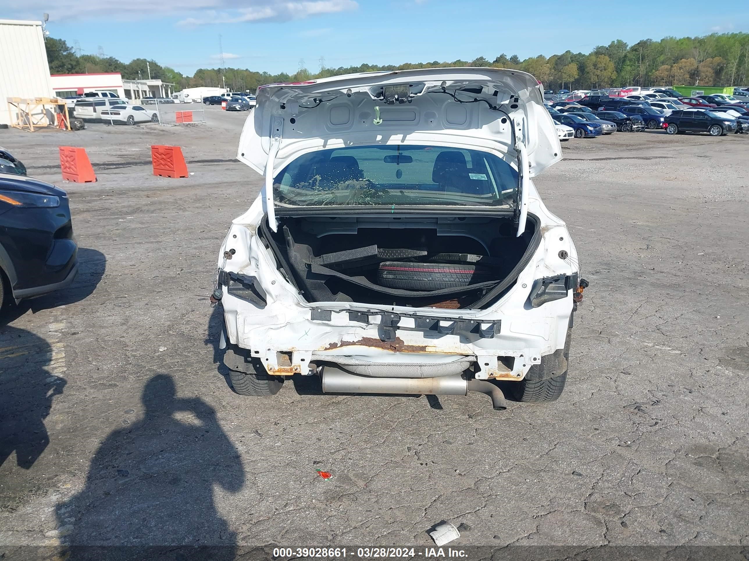 Photo 5 VIN: 1FADP3F29DL186039 - FORD FOCUS 