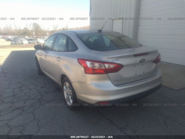 Photo 2 VIN: 1FADP3F29DL218066 - FORD FOCUS 