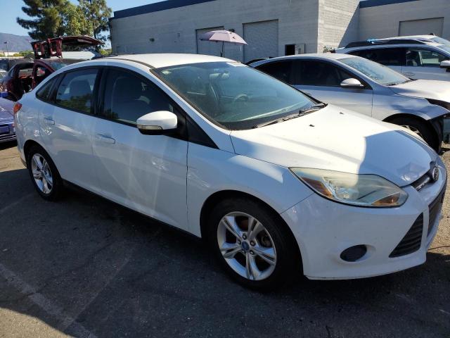 Photo 3 VIN: 1FADP3F29DL222179 - FORD FOCUS 