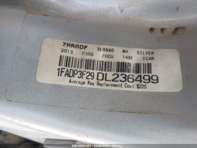 Photo 8 VIN: 1FADP3F29DL236499 - FORD FOCUS 