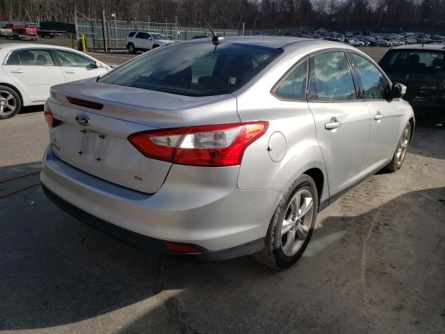 Photo 3 VIN: 1FADP3F29DL348669 - FORD FOCUS SE 