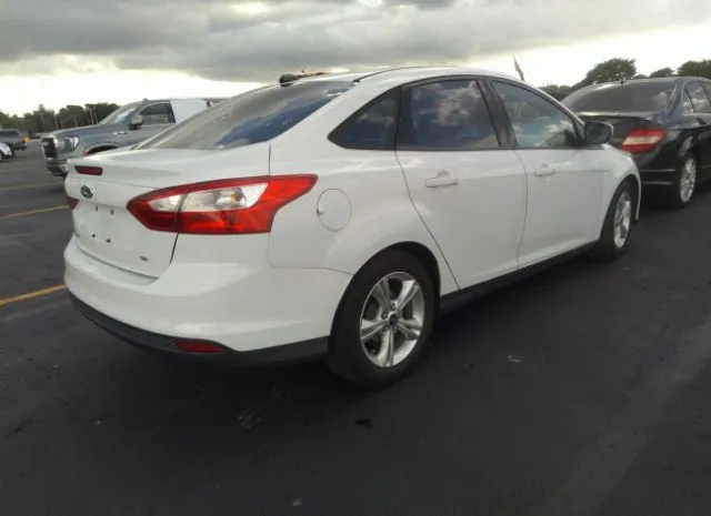 Photo 3 VIN: 1FADP3F29EL142754 - FORD FOCUS 