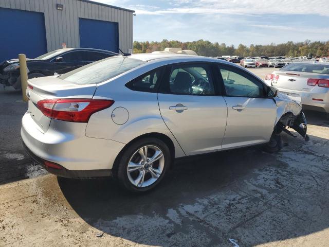 Photo 2 VIN: 1FADP3F29EL142804 - FORD FOCUS 