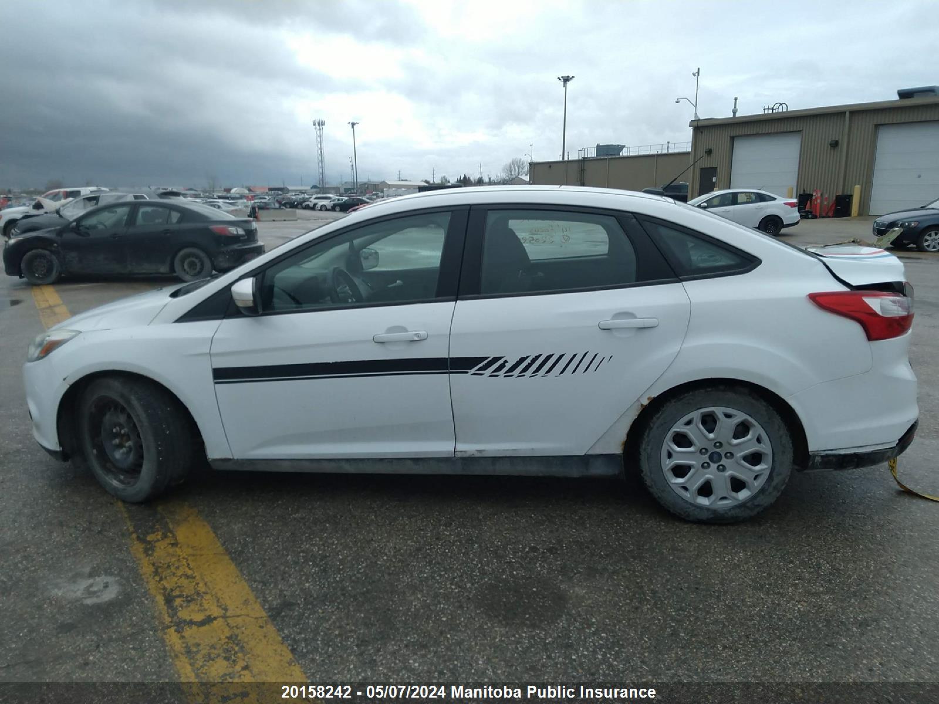 Photo 13 VIN: 1FADP3F29EL220529 - FORD FOCUS 