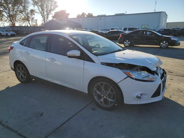 Photo 3 VIN: 1FADP3F29EL224869 - FORD FOCUS SE 