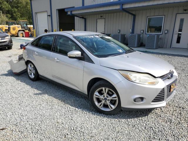 Photo 3 VIN: 1FADP3F29EL233085 - FORD FOCUS 