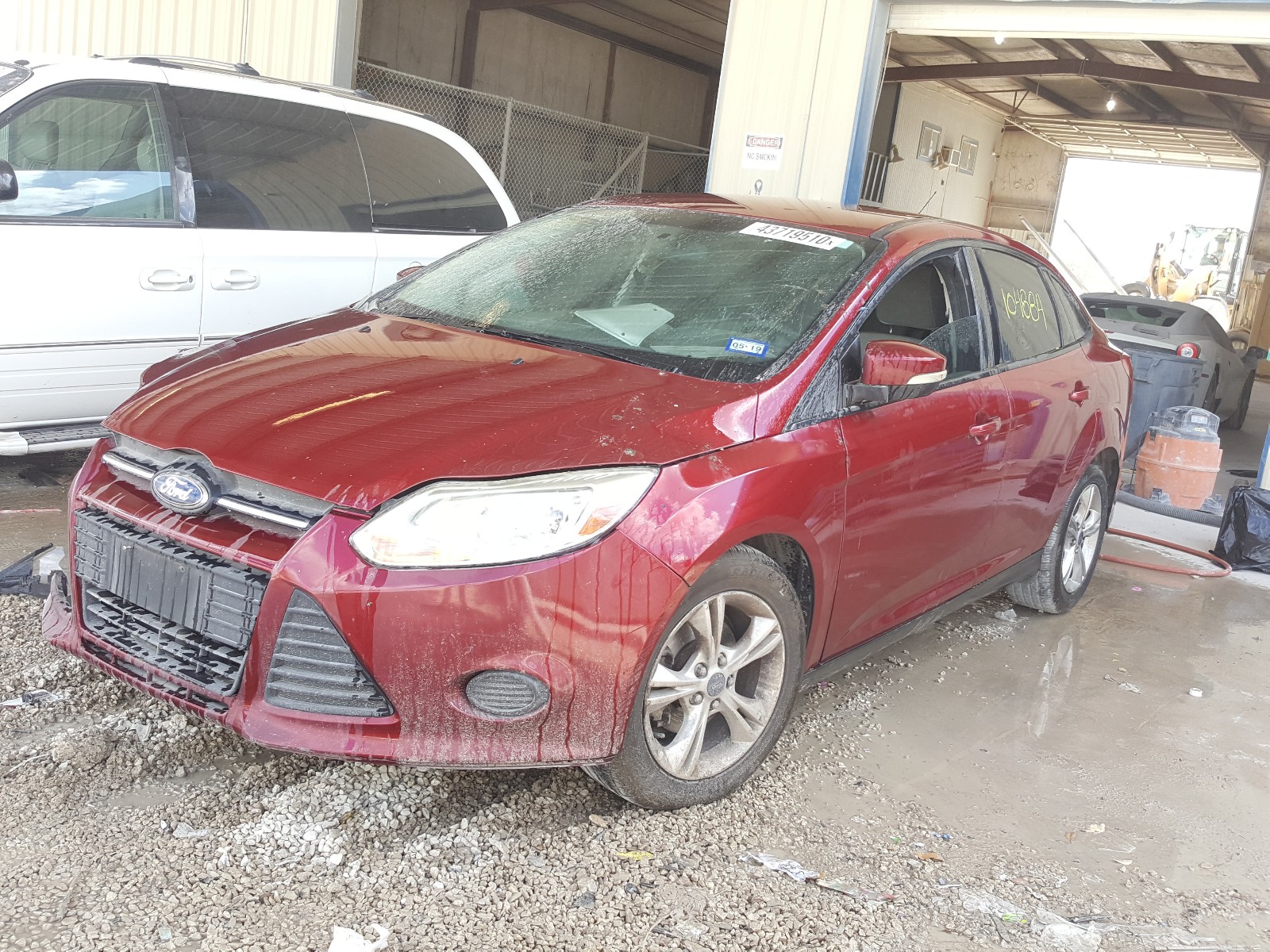 Photo 1 VIN: 1FADP3F29EL246886 - FORD FOCUS 