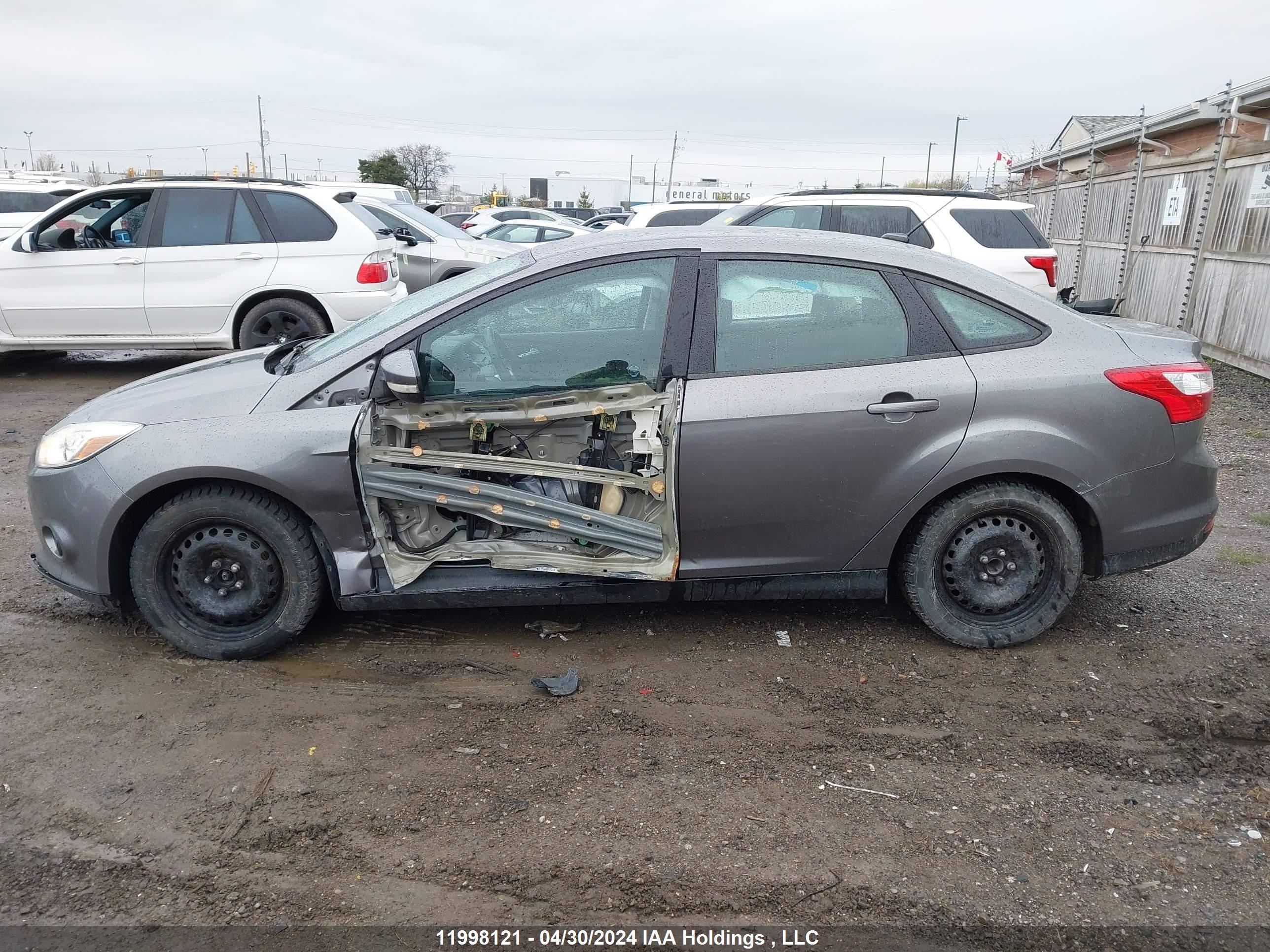 Photo 13 VIN: 1FADP3F29EL290726 - FORD FOCUS 