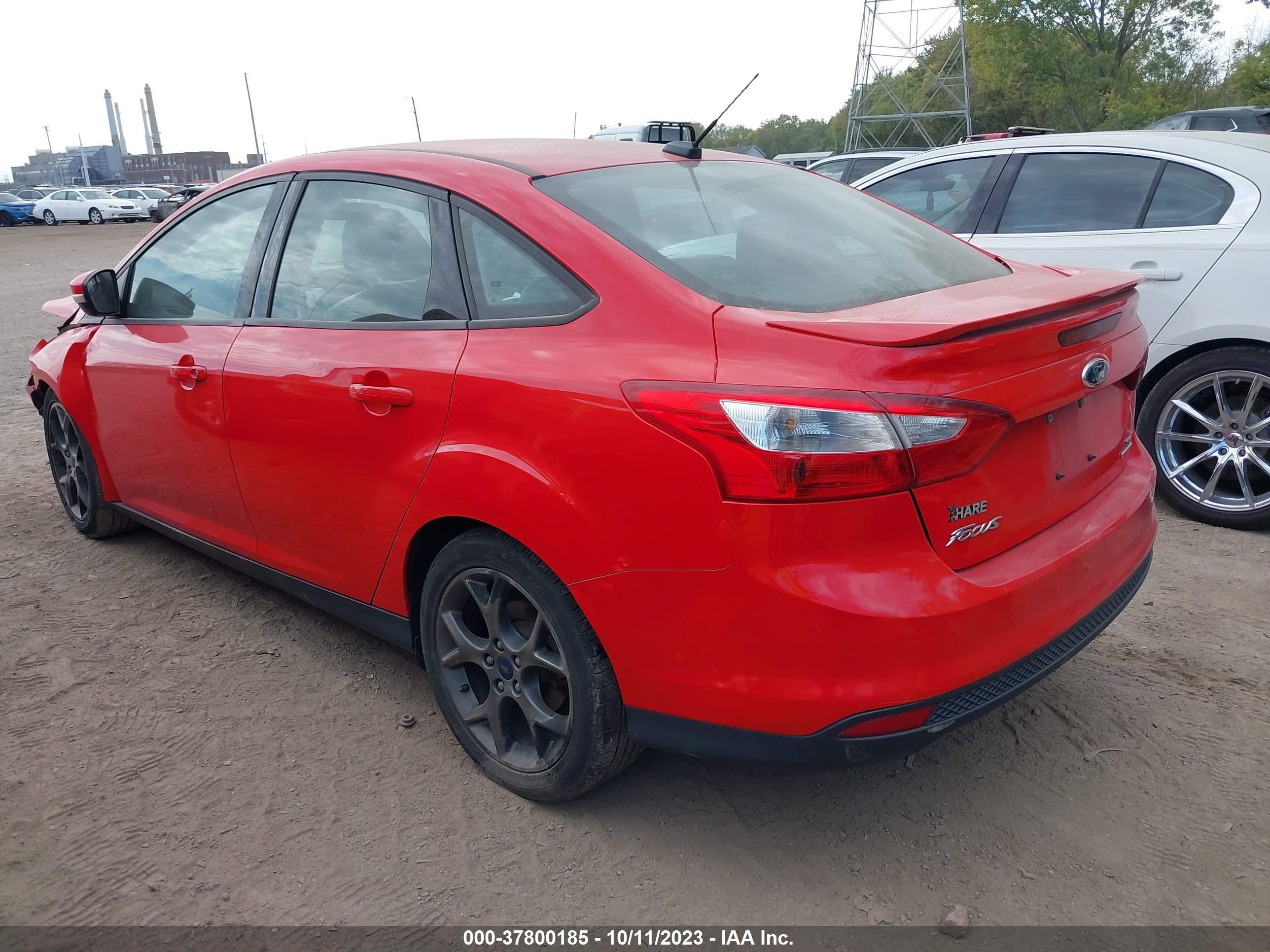 Photo 2 VIN: 1FADP3F29EL305158 - FORD FOCUS 