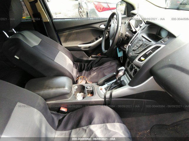 Photo 4 VIN: 1FADP3F29EL325068 - FORD FOCUS 