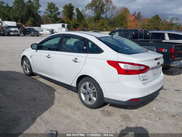 Photo 2 VIN: 1FADP3F29EL335468 - FORD FOCUS 