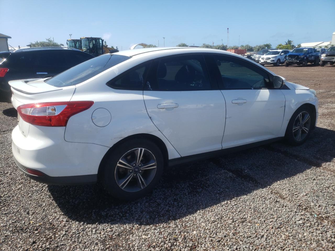 Photo 2 VIN: 1FADP3F29EL341738 - FORD FOCUS 