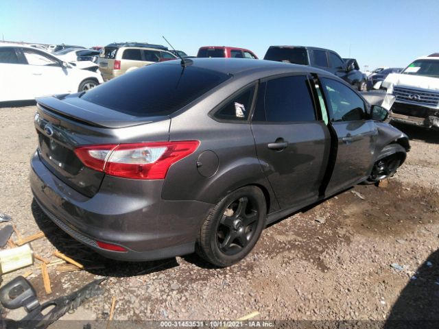 Photo 3 VIN: 1FADP3F29EL382452 - FORD FOCUS 