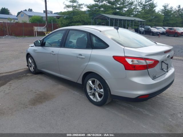 Photo 2 VIN: 1FADP3F29EL388820 - FORD FOCUS 