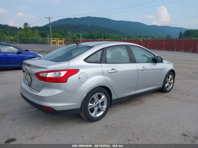 Photo 3 VIN: 1FADP3F29EL388820 - FORD FOCUS 