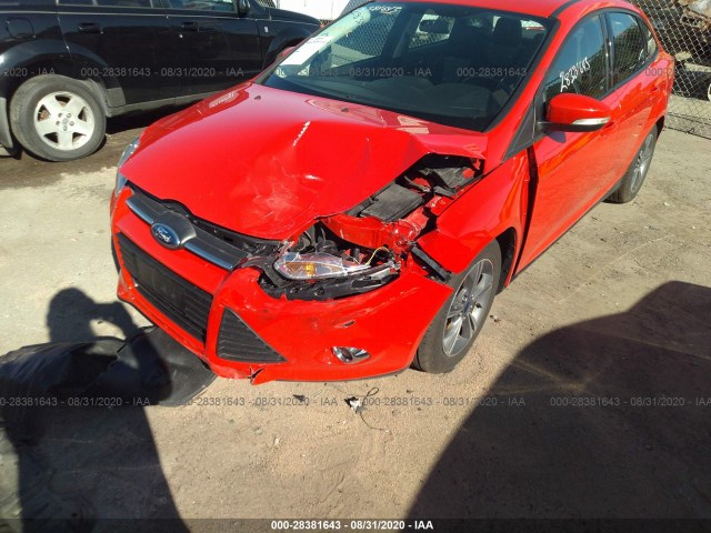 Photo 5 VIN: 1FADP3F29EL405759 - FORD FOCUS 