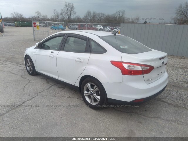 Photo 2 VIN: 1FADP3F29EL438695 - FORD FOCUS 