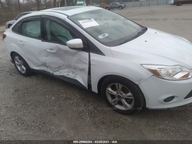 Photo 5 VIN: 1FADP3F29EL438695 - FORD FOCUS 