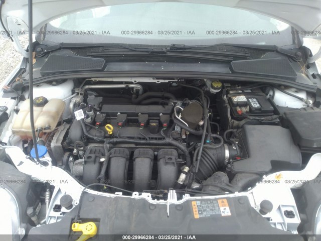 Photo 9 VIN: 1FADP3F29EL438695 - FORD FOCUS 