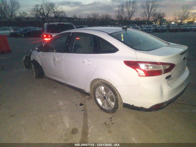 Photo 2 VIN: 1FADP3F29EL440690 - FORD FOCUS 