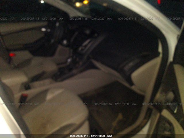 Photo 4 VIN: 1FADP3F29EL440690 - FORD FOCUS 